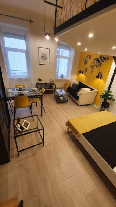 Violet Apartment With Air Condition Budapest Exteriör bild